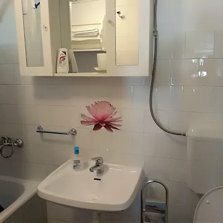 Apartment Apartman Tomic Zadar