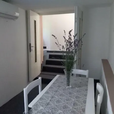 Apartment Apartman Tomic